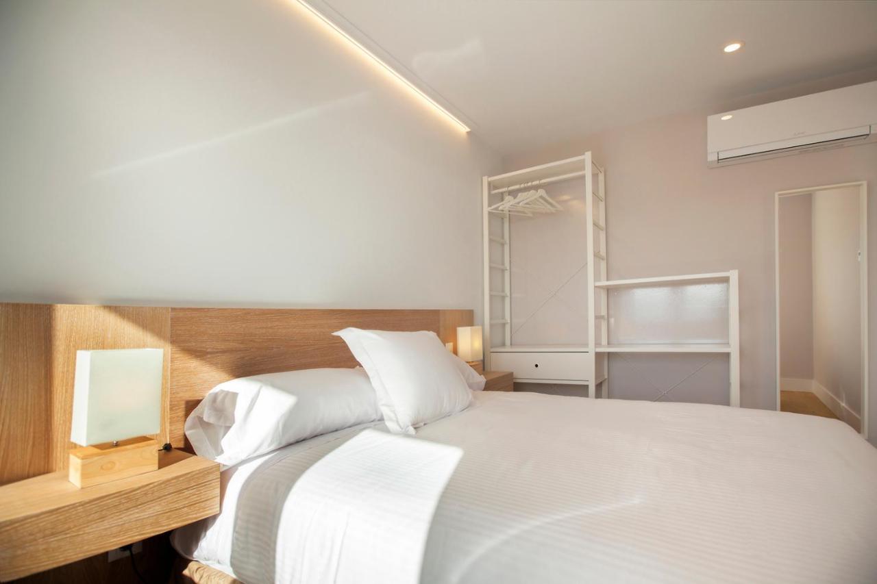 Apartamentos Reina Victoria ซานตานเดร์ ภายนอก รูปภาพ