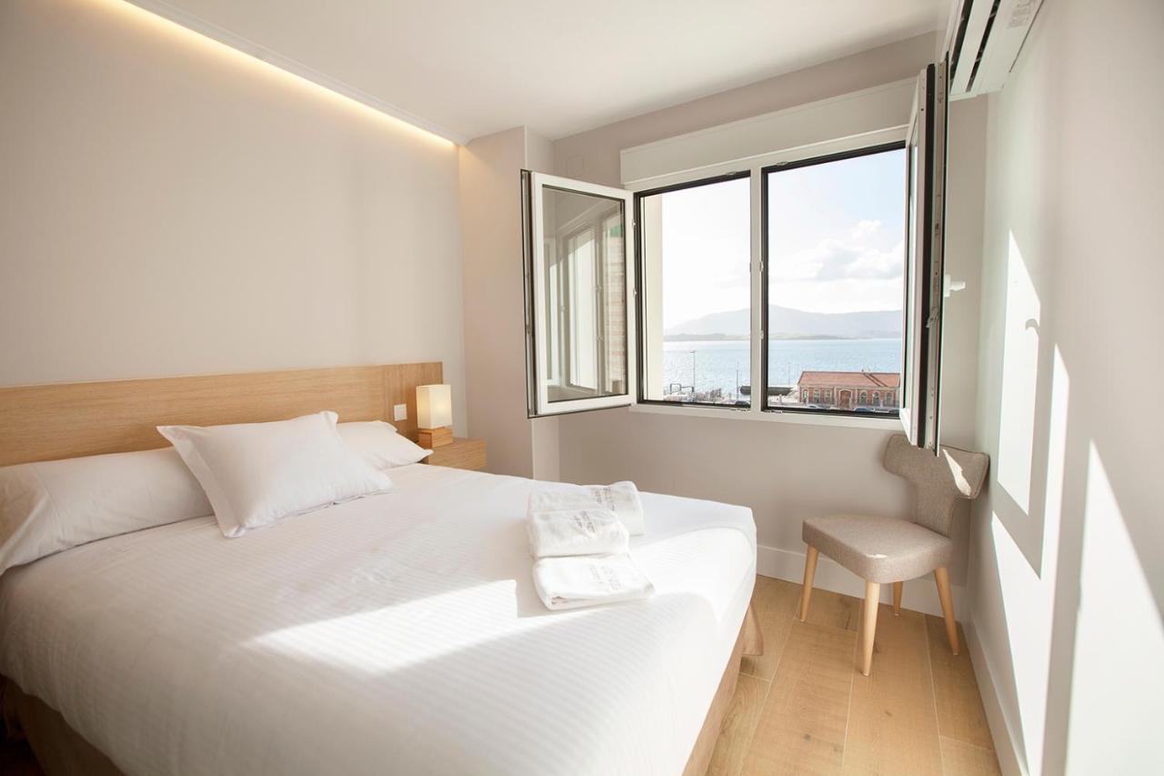 Apartamentos Reina Victoria ซานตานเดร์ ภายนอก รูปภาพ