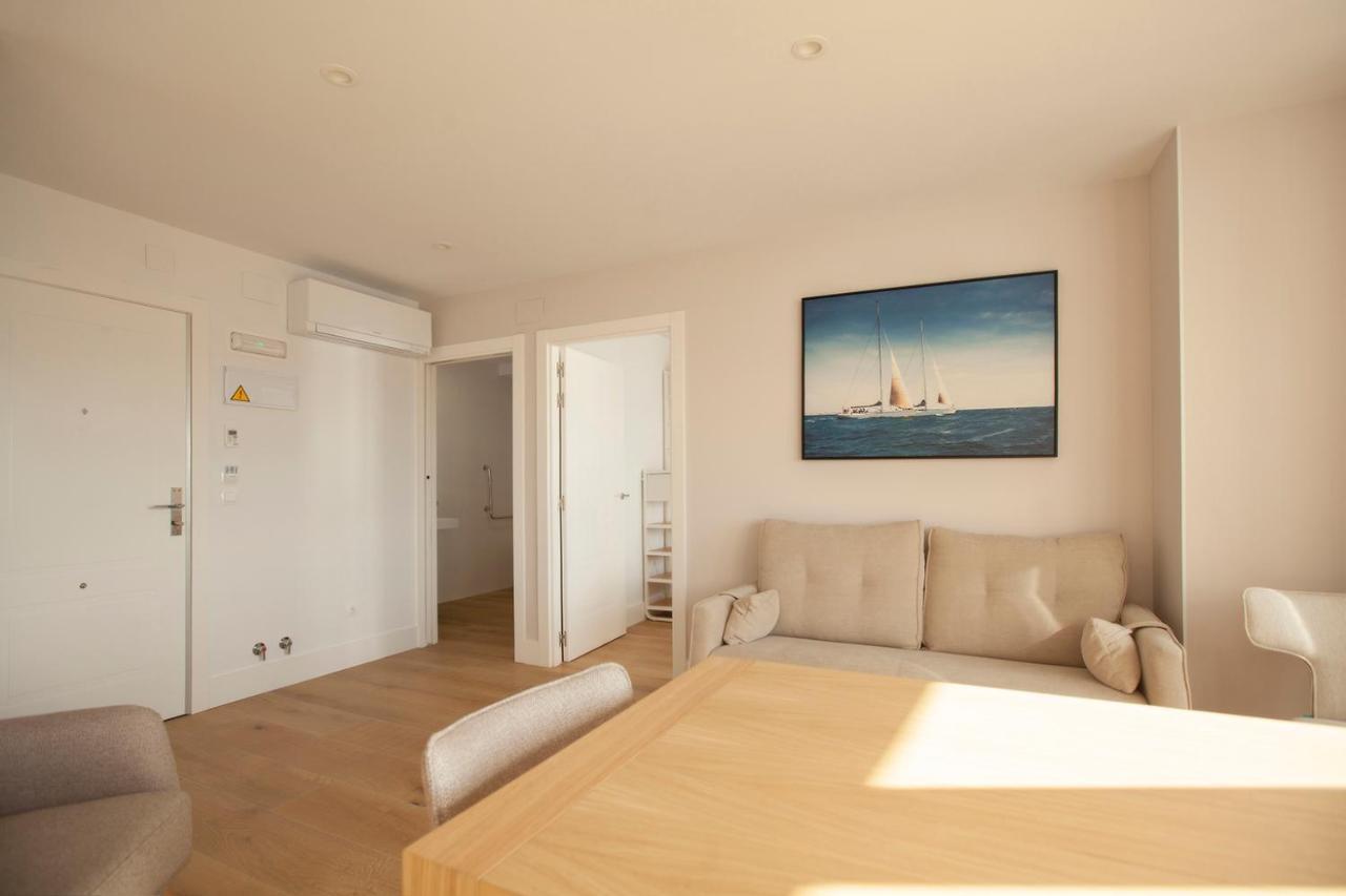 Apartamentos Reina Victoria ซานตานเดร์ ภายนอก รูปภาพ